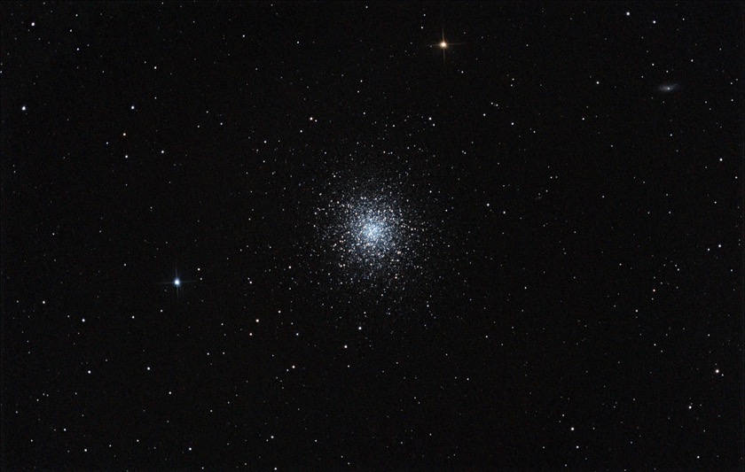 The Great Globular Cluster in  Hercules contains about 300,000 stars. Photograph by Raw Star Data.